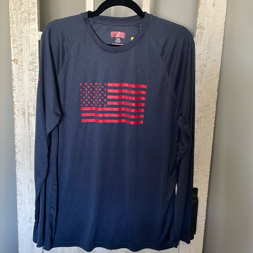 NWT Men’s Long Sleeve Shirt